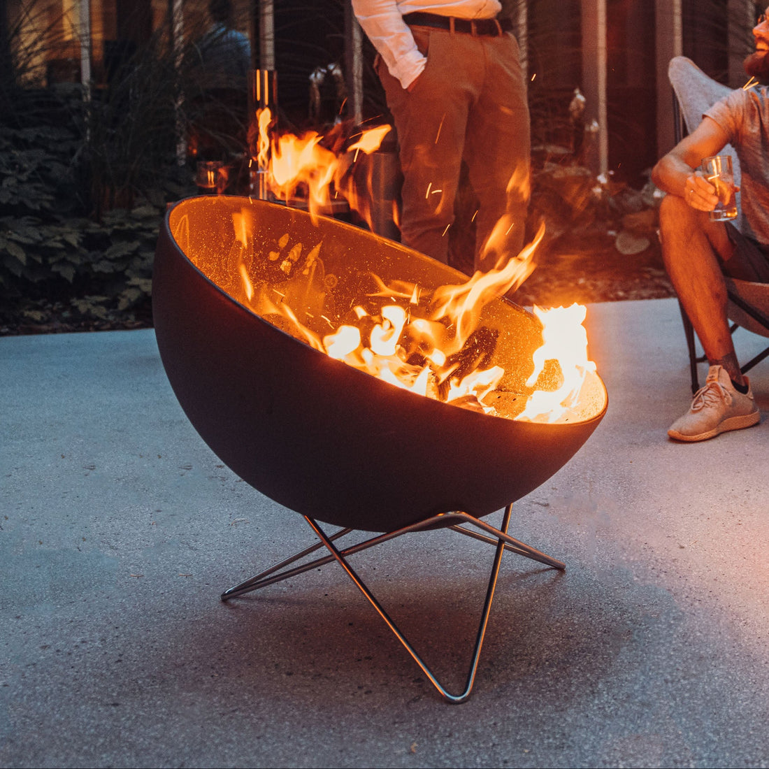 BOWL 70 Fire Bowl with star stand