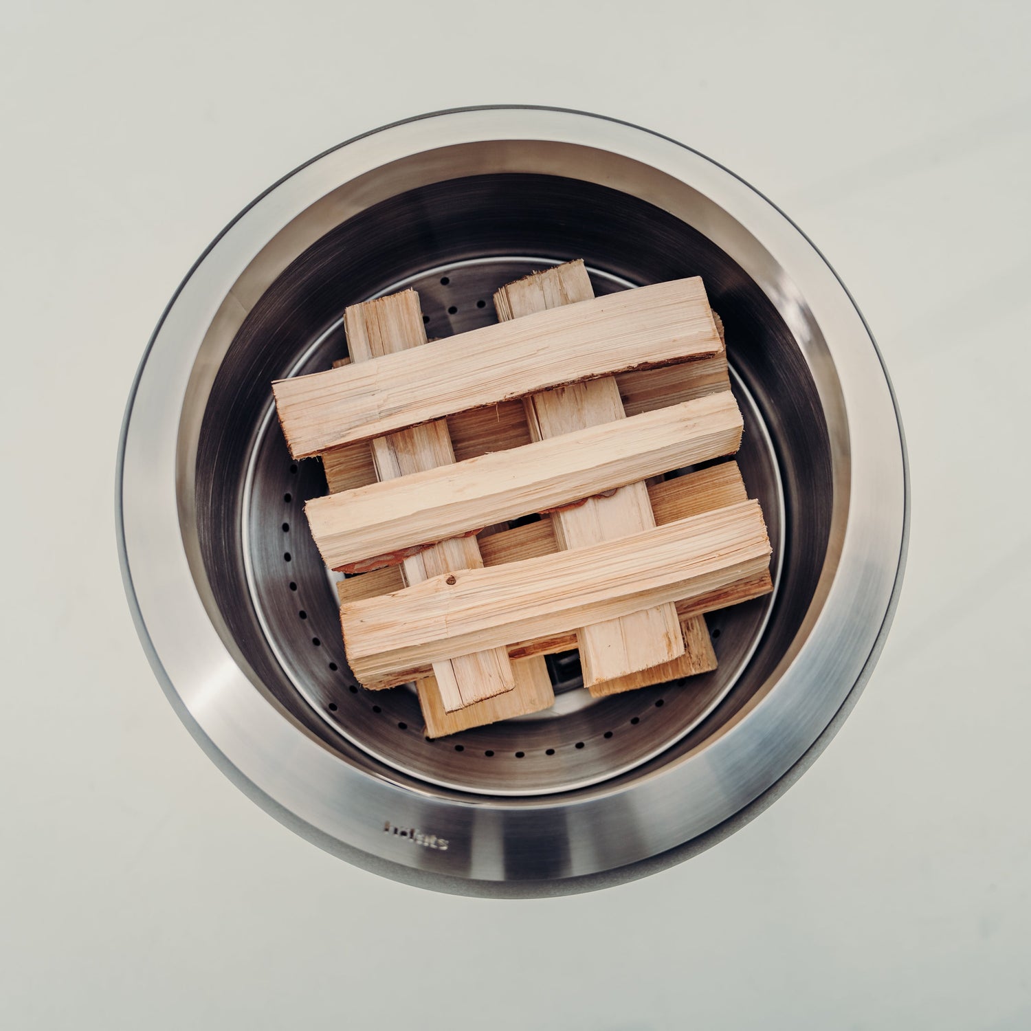 MOON 45 Fire basket with high stand