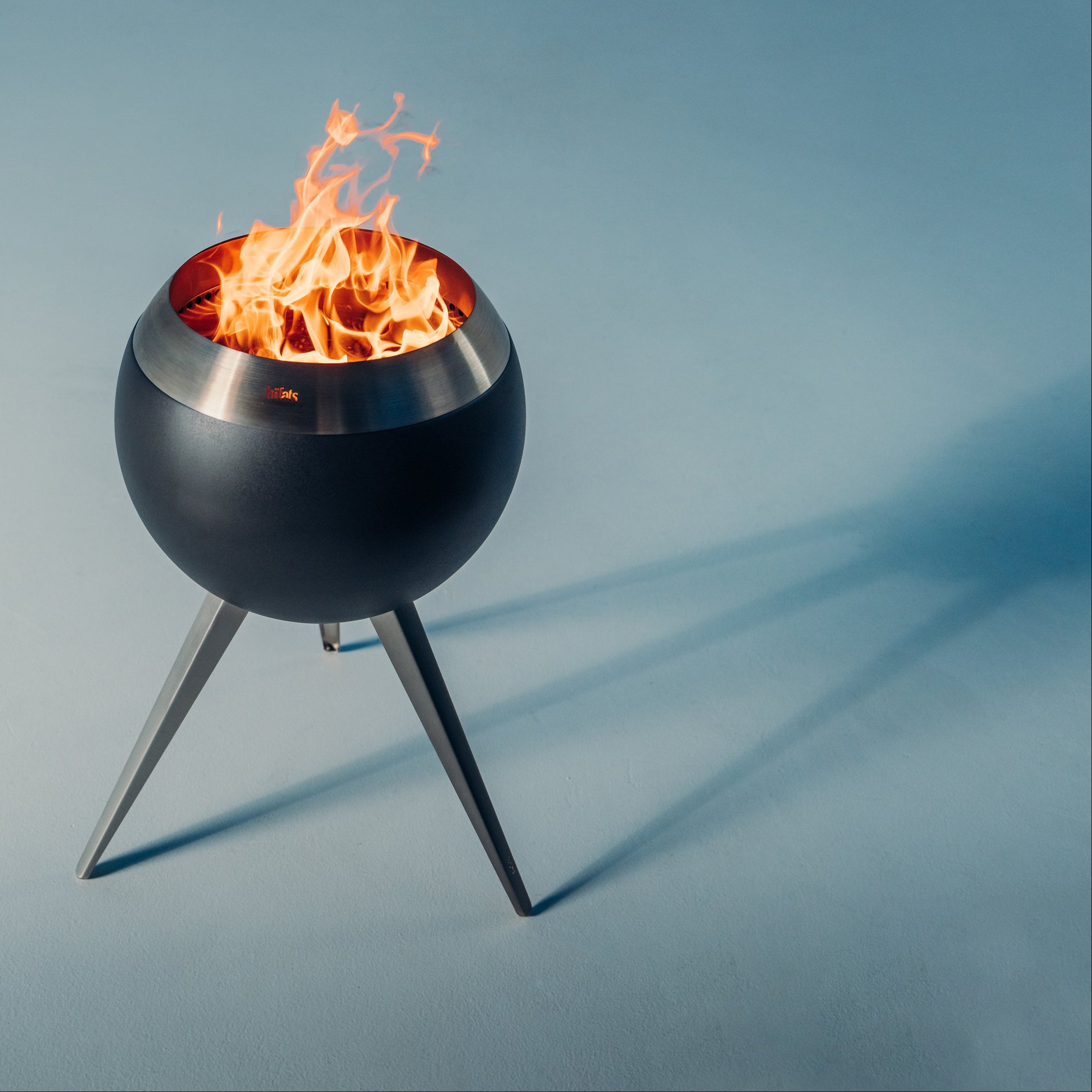 MOON 45 Fire basket with high stand