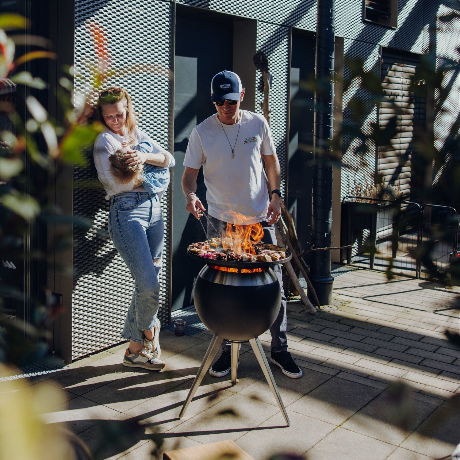 MOON 45 Fire basket with high stand