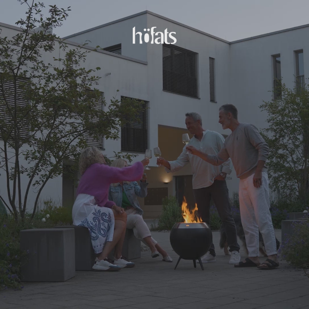 MOON 45 Fire basket with low feet